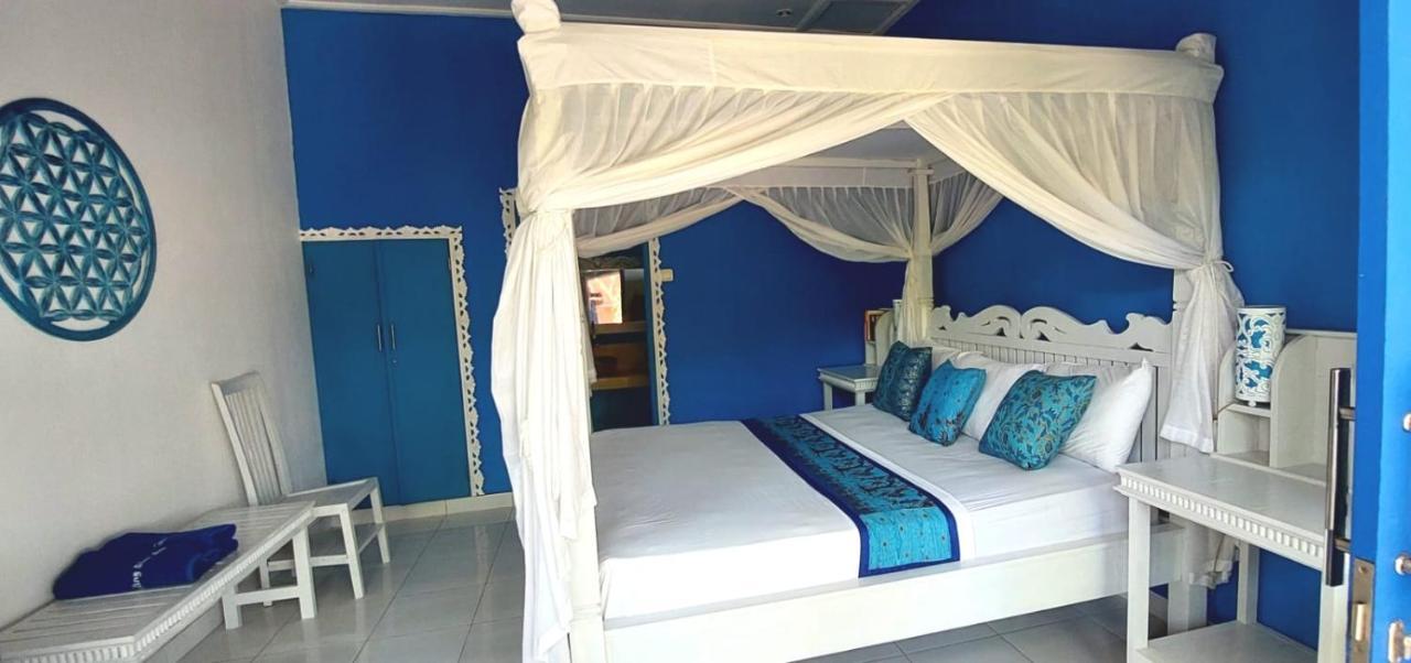 The Shooting Star Homestay Amed  Luaran gambar
