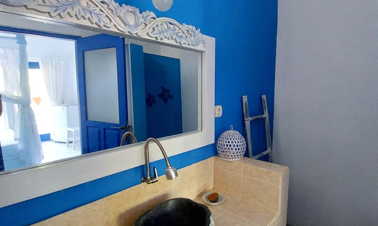 The Shooting Star Homestay Amed  Luaran gambar